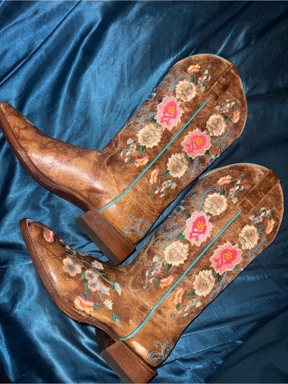 Macie Beans women’s rose garden western boots - Broad square toe